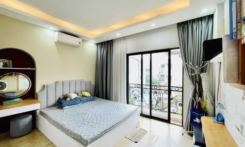 Ở luôn, để lại nội thất xịn, 3 thoáng bán nhà Trường Chinh Đống Đa