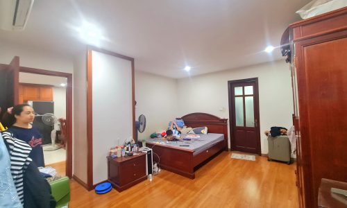 BÁN NHÀ TẬP THỂ NGÕ 328 NGUYỄN TRÃI – 80M2 NHỈNH 1,9 TỶ 3PN – LÔ GÓC, 3 MẶT THOÁNG SÁNG VÔ CÙNG