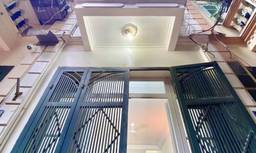 ẢNH THẬT_NHÀ TT CẦU GIẤY_30M2_5 TẦNG_BA GÁC ĐỖ CỬA_GIÁ CHỈ 3,54 TỶ