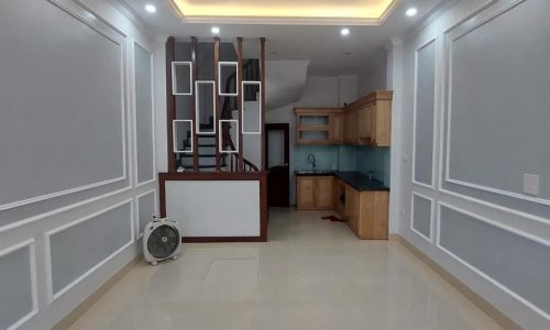 Bán nhà Trần Cung,đường trước nhà 2 ba gác tránh,80m ra phố,nở hậu,30m2,5T,mt:3,85m