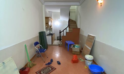 Bán nhà ngõ 79 Cầu Giấy,ngõ nông rộng thoáng,tổng 3 ngủ,28m2,5T,mt:3m