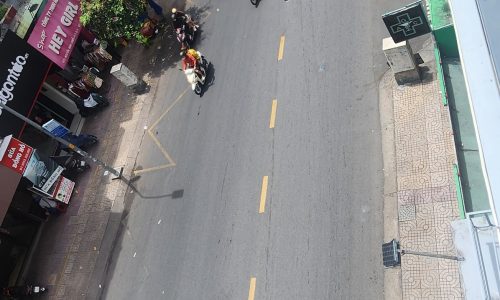 Cho thuê mặt tiền lầu 555 nguyễn đình chiểu p2 q3.