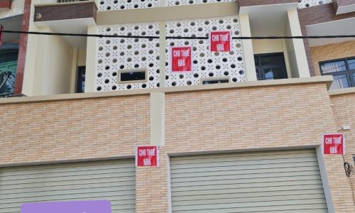 Cho thuê nhà 1 trệt 2 lầu mặt tiền đường 30/4, Phú Hòa, Chính diện Becamex