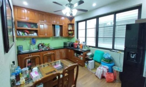 Bán nhà dân xây Hoàng Quốc Việt Cầu Giấy 70m x 5T x 7.9 tỷ, vỉa hè, ô tô 0343564283