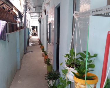 TÔI BÁN DÃY TRỌ GỒM 6 PHÒNG ĐANG CHO THUÊ, GIÁ 850TR, KCN PHƯỚC ĐÔNG