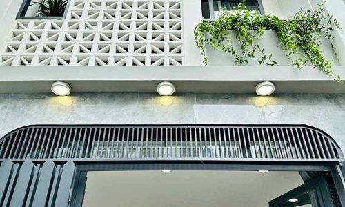 CHỈ 1.4 TỶ CÓ NGAY Nhà Ngay Bệnh Viện Quận 12 – 1 lầu 2pn Hẻm 6m thông .DT 3,5 x11m