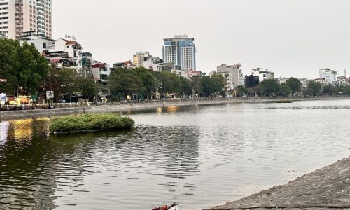 Cần bán nhà mặt hồ Hoàng Cầu,  50m2, MT 5m 10 tỷ