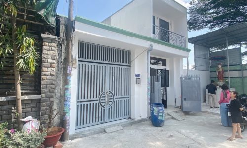 Nhà HXH đường lã xuân oai tăng nhơn phú A, diện tích 80m giá tốt