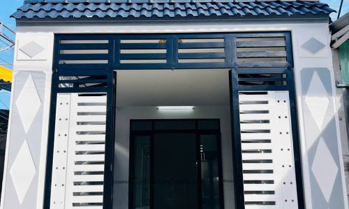 Bán nhà mặt tiền 70m2,đường Tân Hiệp 4,Hóc Môn,giá 840tr.