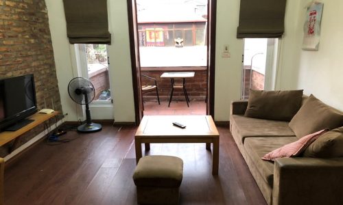 Cho thuê Căn hộ dịch vụ 65m2 1N,1K phố  Thụy Khuê, Tây Hồ. Nhà mới ban công thoáng View hồ. Chỉ 6.5tr