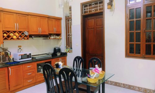 Bán nhà Phố Hoàng Hoa Thám – 85m2 – MT 5m2 – 8.5 tỷ.