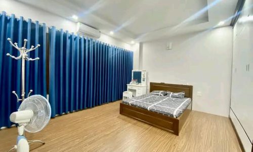 Giảm chào 300 trđ, lô góc, ở ngay, 20m ra ô tô tránh Thái Thịnh