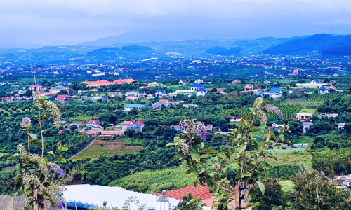 Đất nghĩ dưỡng bằng phẵng sổ sẵn 2 mặt đường giá 1tyxxx