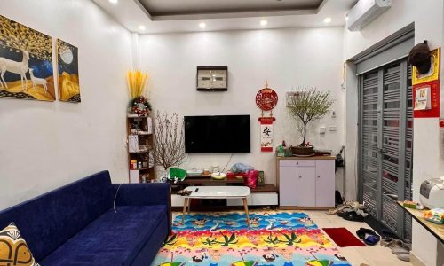 Bán nhà Linh Quang.ô tô đỗ cổng,10m ra ô tô tránh,50m ra hồ 27m2,5tầng,mt:4m