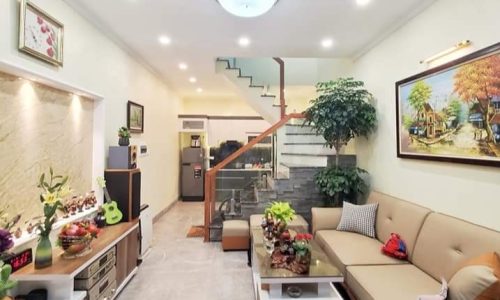 Nhà Phạm Văn Đồng Cầu Giấy dân xây, 2 thoáng, ô tô kinh doanh 5T giá 9 tỷ