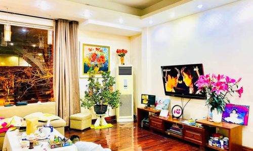 Nhà đẹp phân lô, vỉa hè, ô tô Trần Quốc Hoàn Cầu Giấy, ở – VP 60m nhỉnh 13 tỷ