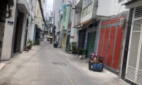 Nhỉnh 11 tỷ nhà HXH 5m thông, Huỳnh Văn Bánh, vừa ở vừa KD, 4 tầng, 6PN, 50m2, vị trí đẹp