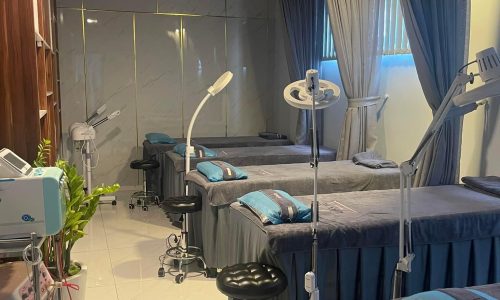 CHỦ ĐAU LÒNG BÁN NHÀ 6 TẦNG, THANG MÁY, HXT 6M LÊ VĂN SỸ, Q3, TN 30TR, SỔ ĐẸP, 55M2, 13.7 TỶ