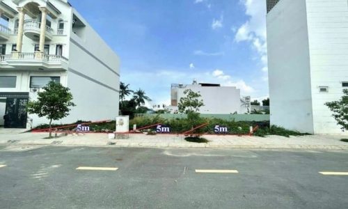 ĐẤT NGỘP CẦN BÁN GẤP CÁCH QL13 200M