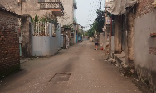 Bán gấp lô góc 100m, mặt tiền 7m, trục chính làng, kinh doanh tốt, 2.2 tỷ: lh 0835459289