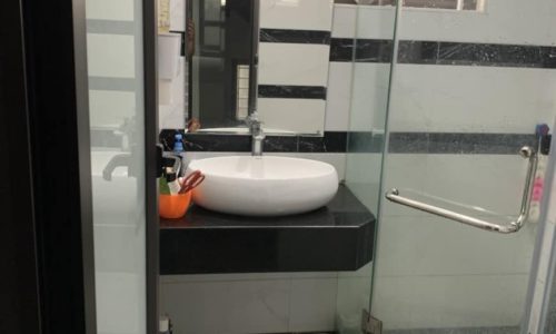 BÁN NHÀ TRƯƠNG ĐỊNH HAI BÀ TRƯNG 40m2, 5 TẦNG MẶT TIỀN  8m GIÁ 4.2 TỶ.