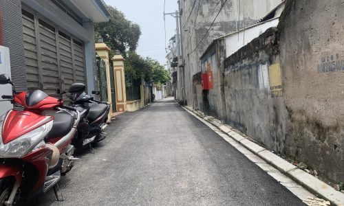 Bán nhanh 40m2 đất Trâu Quỳ đường oto trải nhựa giá 2.x tỷ