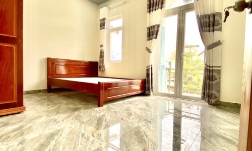 Cần bán căn nhà 3PN, sổ sẵn trong khu dân cư tại Tân Uyên, Bình Dương