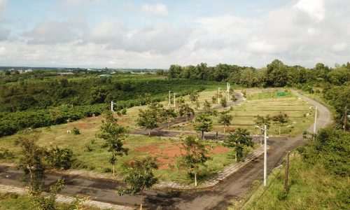 Khu nghĩ dưỡng Windy Hill Thác ĐamBri- nút giao cao tốc Bảo