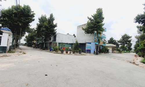 Chủ bán gấp lô góc  ngã tư 10x12m, trong KDC Cát Tường Phú Nguyên 3, giá rẻ bèo 2,15 tỷ.