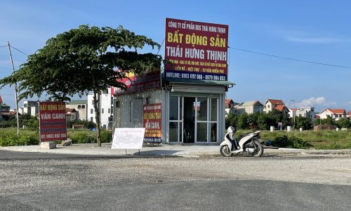 Chính chủ bán lô đất dịch vụ Vân Canh số 197 có diện tích 55,9m, sổ đỏ riêng biệt. giá rẻ, vị trí đẹp đắc địa