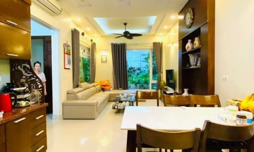 Nhà đẹp dân xây ngõ 106 Hoàng Quốc Việt, phân lô, ô tô , ở sướng 54m, 5t giá 14 tỷ