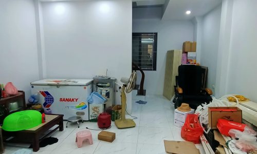 Bán nhà Tam Trinh, Hoàng Mai gần chợ gần trường, rất gần ô tô, 42 m2 chỉ nhỉnh 2 tỷ