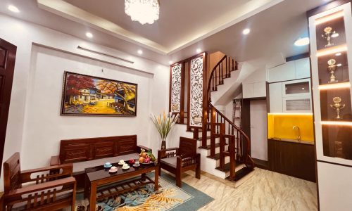 Cách 1 nhà ra ô tô, phân lô, dân trí cao bán nhà Phương Mai