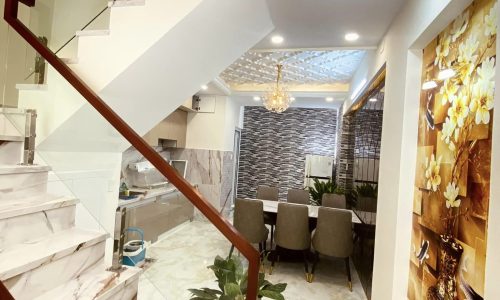 Nhà bán 3 tầng, HXH, 4×15, giá 7,5 tỷ, gần cầu Phú Xuân thị trấn Nhà Bè