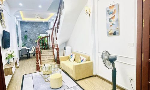 Căn góc, thông sàn, cách phố 25m, bán nhà Xã Đàn