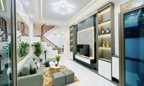 Ngõ ba gác, 2 thoáng, đẹp ở ngay bán nhà Tôn Thất Tùng