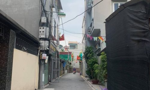 Bán nhanh 54m2 đất Ngô Xuân Quảng xe 7 chỗ vào giá 3.x tỷ