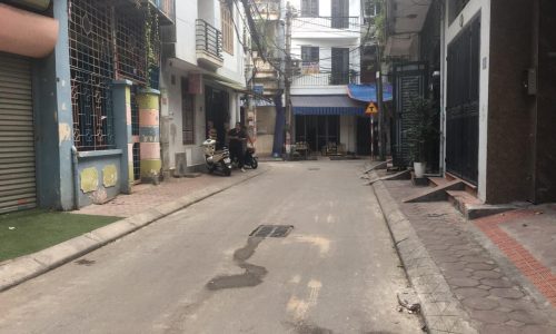 Bán đất Lĩnh Nam, Hoàng Mai, tặng nhà 3 tầng cũ, phân lô vỉa hè,ô tô tránh 80 m2,11 tỷ 800