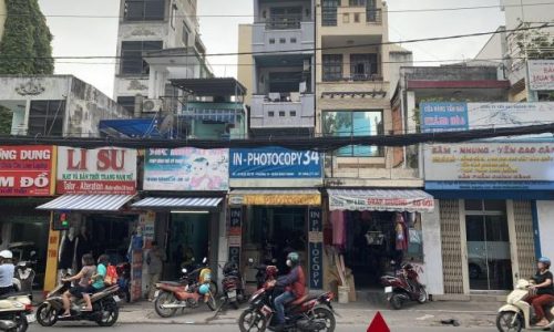 Cho thuê nhà 4x18m mặt tiền đường Ngô Tất Tố phường 19 Bình Thạnh