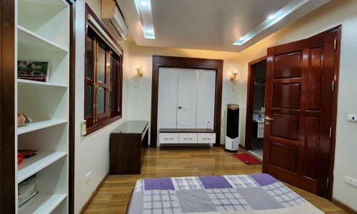 Bán nhà ngõ 49 Huỳnh Thúc Khang, Đống Đa  LÔ GÓC  6 tầng diện tích 45m2 giá 16 tỷ