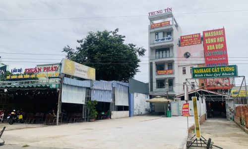 CHO THUÊ VAN PHONG 100M2 ĐƯỜNG NGUYÊN VĂN LINH QUẬN 7  GIÁ RẺ