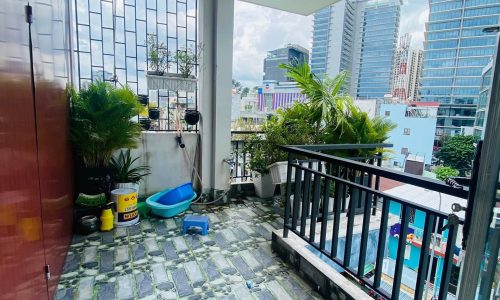 Bán MTKD Nguyễn Phúc Nguyên, Q3, 5 tầng đẹp, đang TN 36 triệu, 4PN, 36m2, 12.8 tỷ