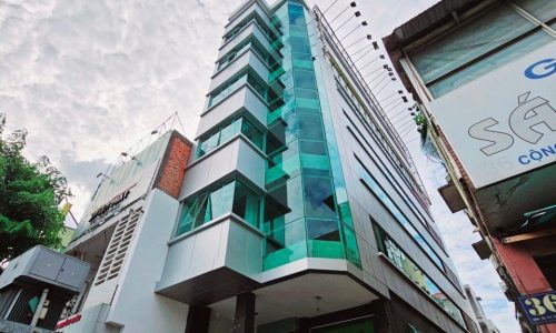 CHO THUÊ NHÀ 7 LẦU CÓ 3 MĂT TIỀN ĐƯỜNG CỘNG HÒA P4 QUẬN TÂN BÌNH
