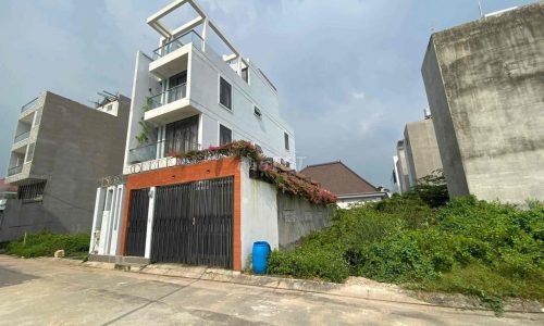 Lô đất đường 970 phú hữu DT 70m giá tốt, vị trí đẹp