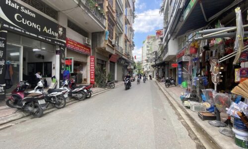 Bán nhà mặt phố Trung Tả, Đống Đa, vìa hè, ô tô tránh, tiện KD, 6 tầng 48m2 giá 12.8 tỷ