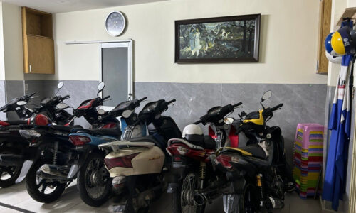 Cực Hót, Tòa nhà MT 6 tầng lô góc khu E Tow Cộng Hòa Q.T Bình, 5.3 x 22 Lh 0908233029