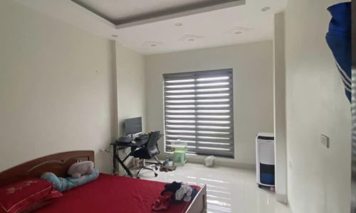 Bán nhà mặt phố Ba Đình 51m2, 5 tầng giá 18 tỷ, nhà mới xây 2 năm, vừa cho thuê để KD vừa để ở, cầu thang riêng liên hệ ngay để có cơ hội đàu tư tốt