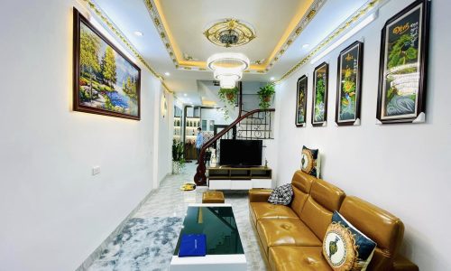 Ô tô 10m, đẹp ở ngay, ngõ thông tứ tung bán nhà Tây Sơn