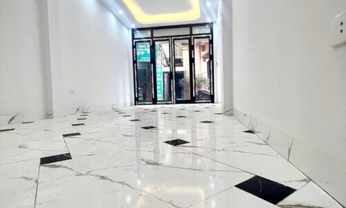 Bán nhà Hưng Phúc, Hoàng Mai, mặt phố ô tô đỗ cửa, 5 tầng mới ở ngay 40 m2, 4 tỷ 100