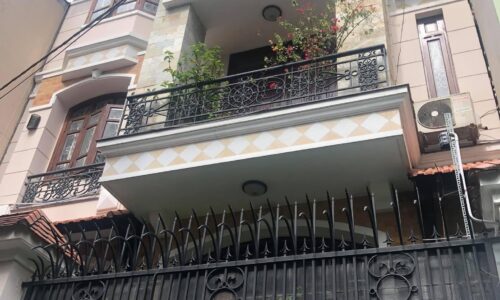 Cho thuê NC mặt tiền 9x40m Nguyễn Cửu Vân sát quận 1